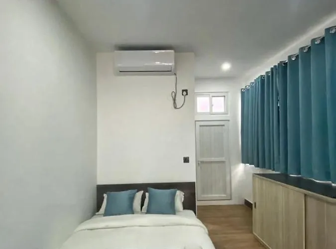 Проживание в семье Nexus Inn- The Катманду