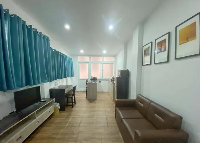 Nexus Inn- The Проживание в семье